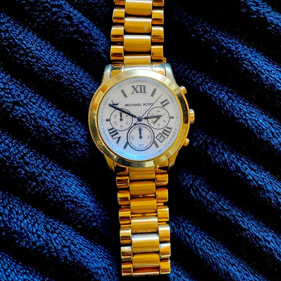 Michael Kors Gold Watch - Picture 1 of 1